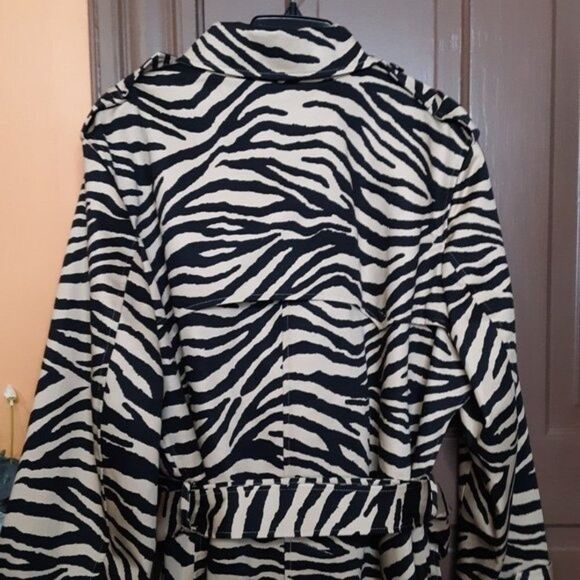 Ralph Lauren Women's size 3X Zebra Print Trench Coat - Picture 5 of 12